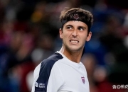 开云体育APP下载-欧洲联赛球队抢夺签约年轻才俊的简单介绍