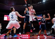 开云下载-荣耀之争：全球强队为夺魁而战的简单介绍