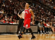 开云体育中国-死命苦战！球员前赴后继力争胜利