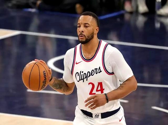 包含爵士强势快船,米尔萨普送出助攻的词条 包含爵士强势快船,米尔萨普送出助攻的词条