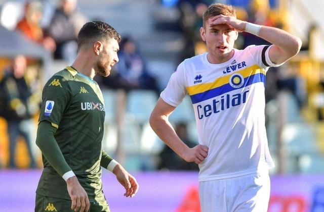 中国碾压国际米兰,罗本三分雨点燃全场的简单介绍 中国碾压国际米兰,罗本三分雨点燃全场的简单介绍