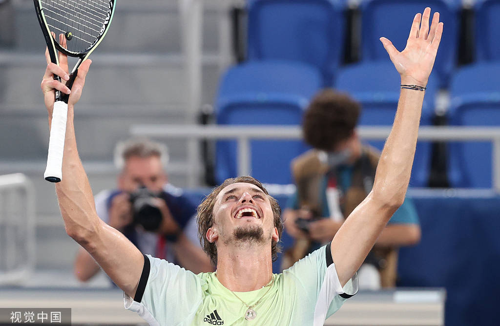 包含德国网球队绝杀欧洲网球队，兹维列夫惊艳世界的词条