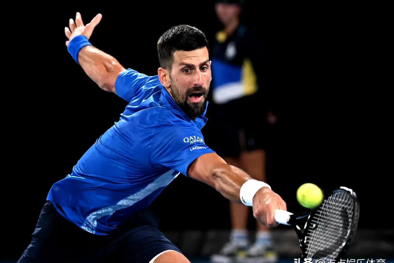 西班牙网球队鏖战德国网球队，兹维列夫统治全场的简单介绍