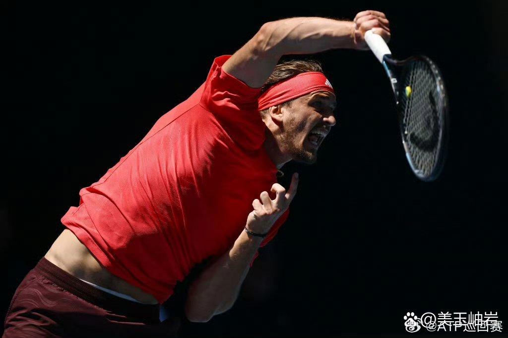 西班牙网球队鏖战德国网球队，兹维列夫统治全场的简单介绍