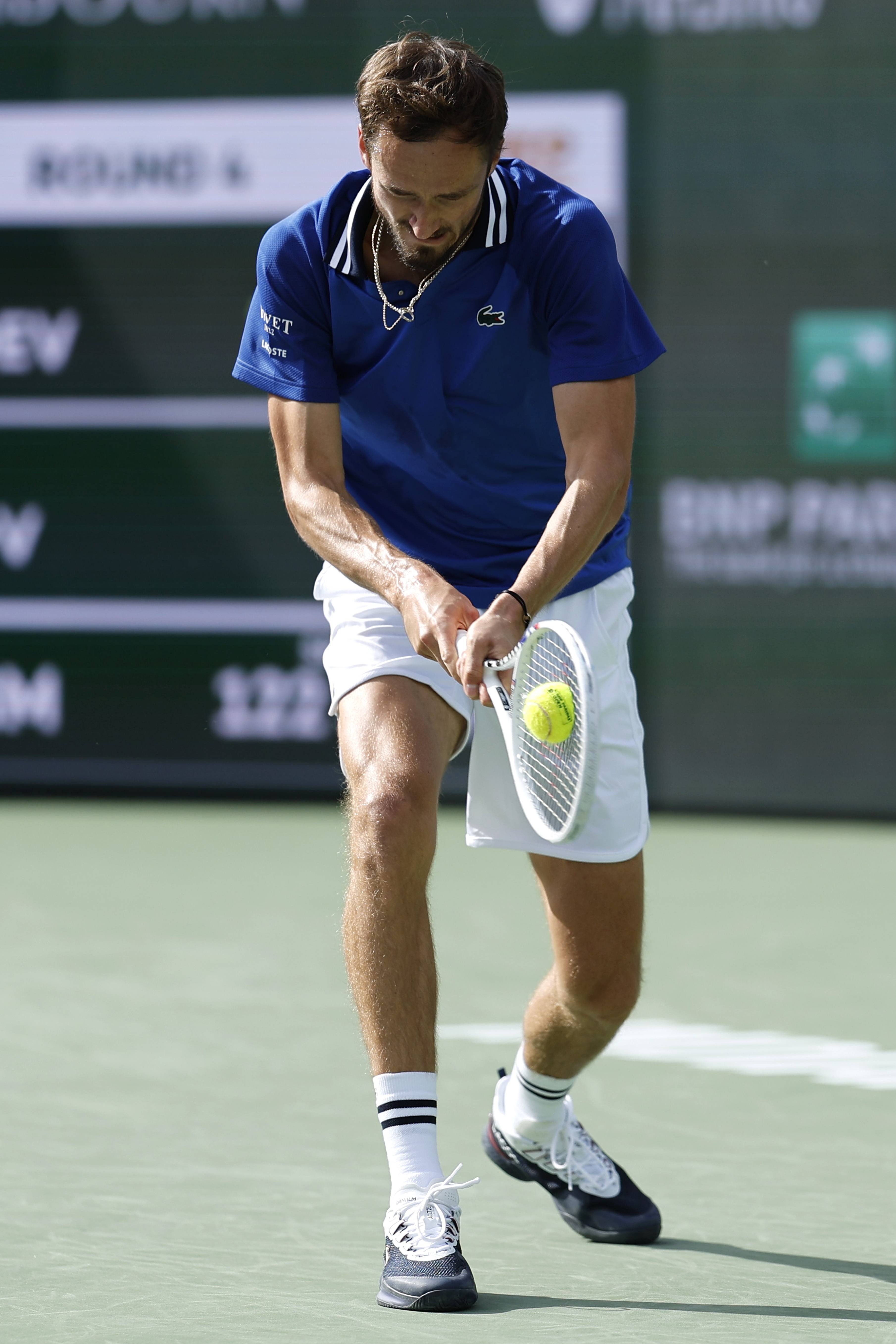 日本网球队血洗世界网球队,梅德韦杰夫绝境逆转的简单介绍 日本网球队血洗世界网球队,梅德韦杰夫绝境逆转的简单介绍