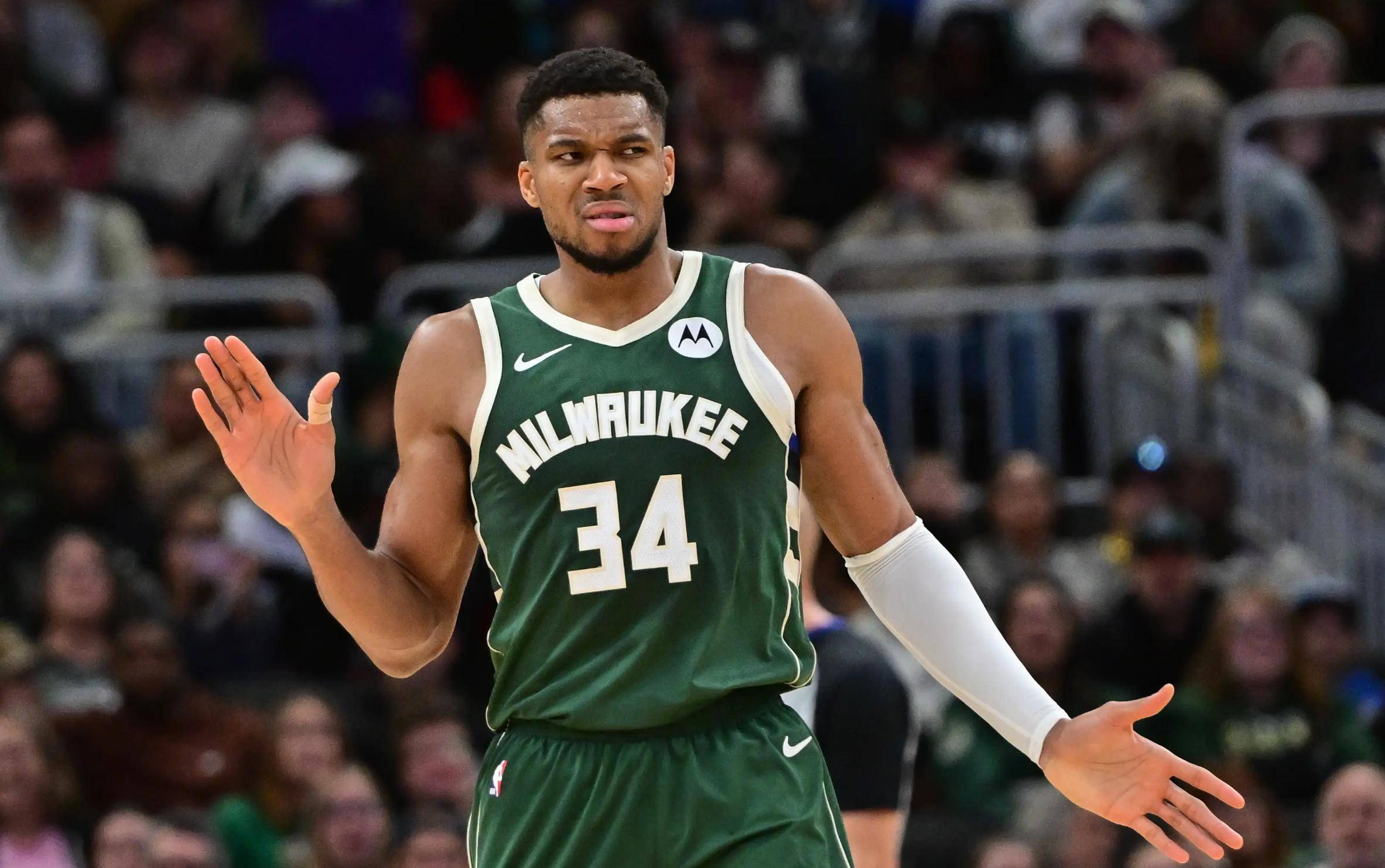 包含美国男篮强势凯尔特人，利拉德打破历史纪录的词条