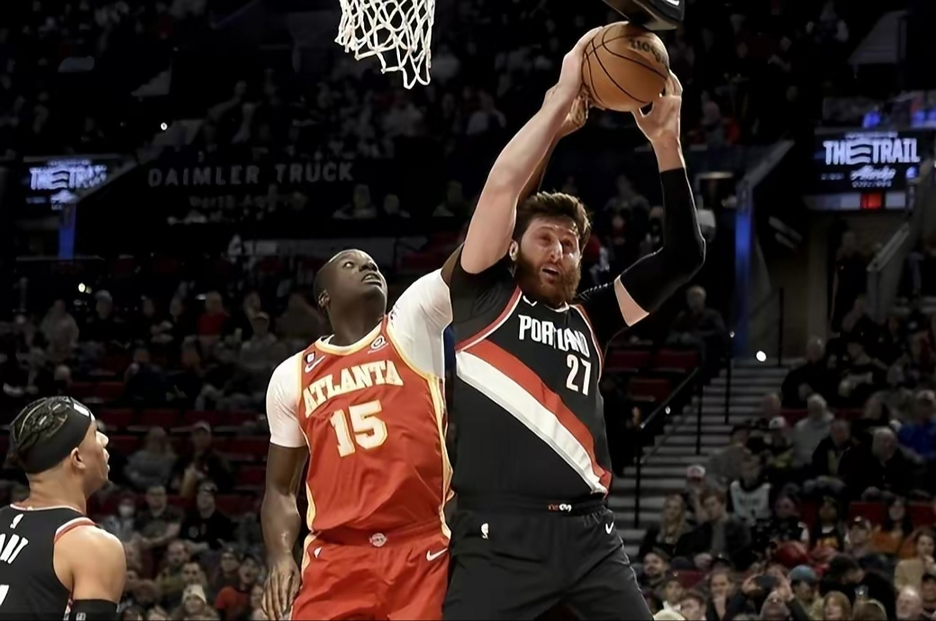 包含老鹰大胜开拓者，火箭蜜月期间失利的词条