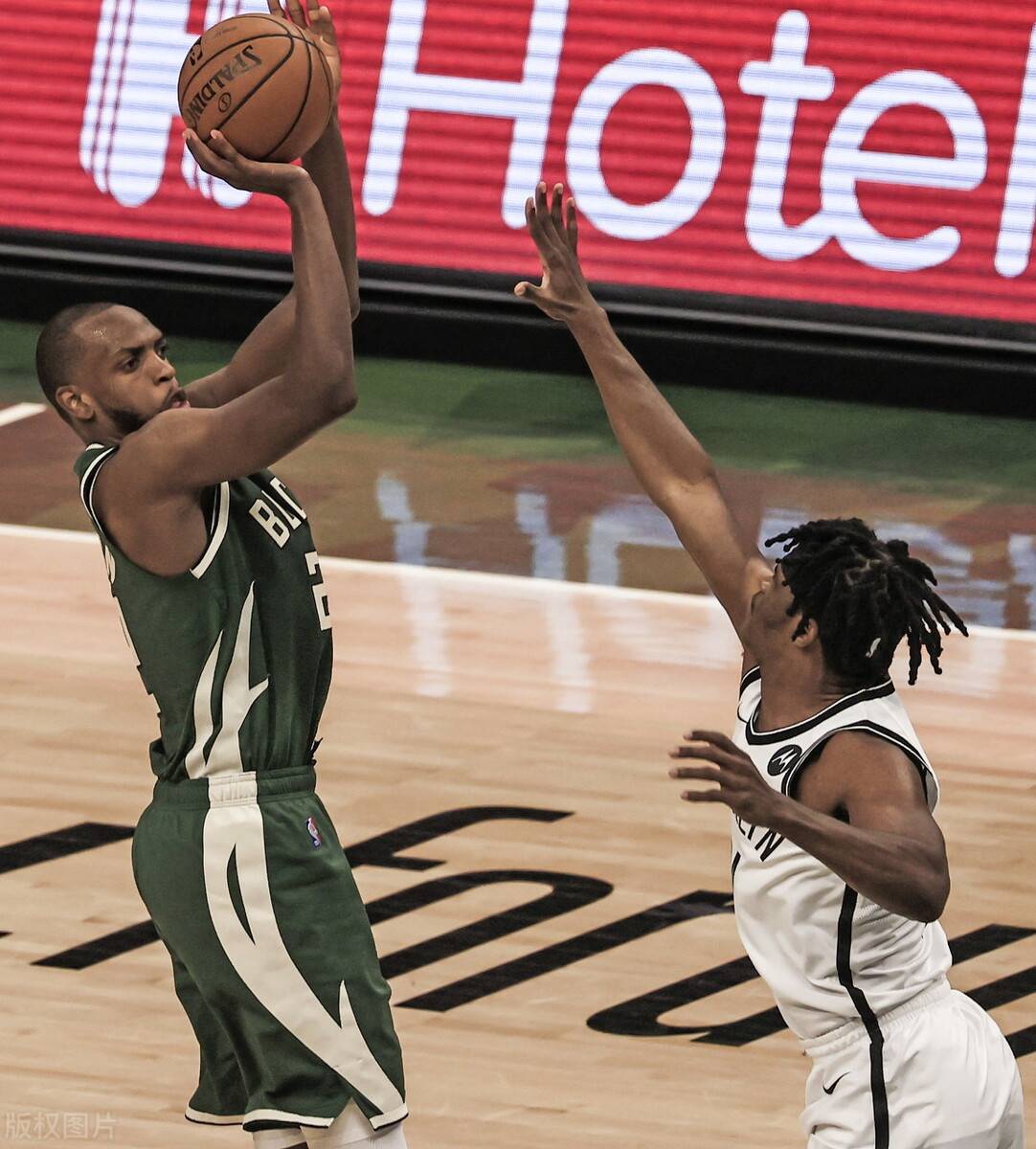 关于广东队绝杀雄鹿，霍勒迪状态火热的信息